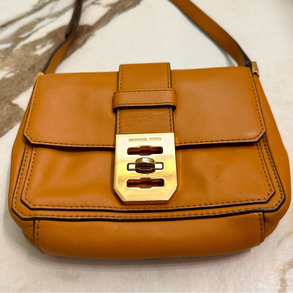 Micheal Kors small crossbody